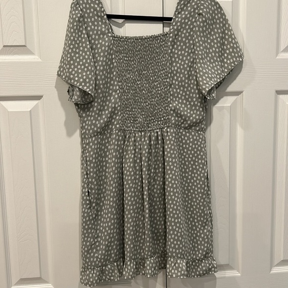 Abercrombie Flutter Sleeve Mini Polka Dot Dress Light Sage Green Large - Picture 5 of 5
